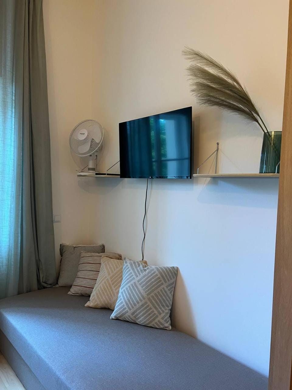 Urban Nest On Tyrsova 7 - Near IP Pavlova Metro Apartment in Prague