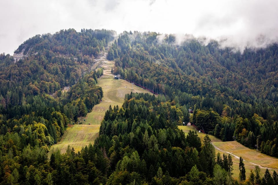 Nearby landmark, Day, Natural landscape, Mountain view