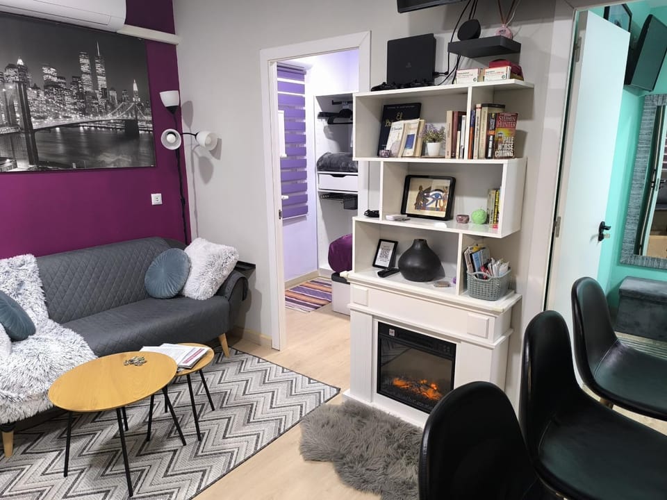 TV and multimedia, Living room, Seating area