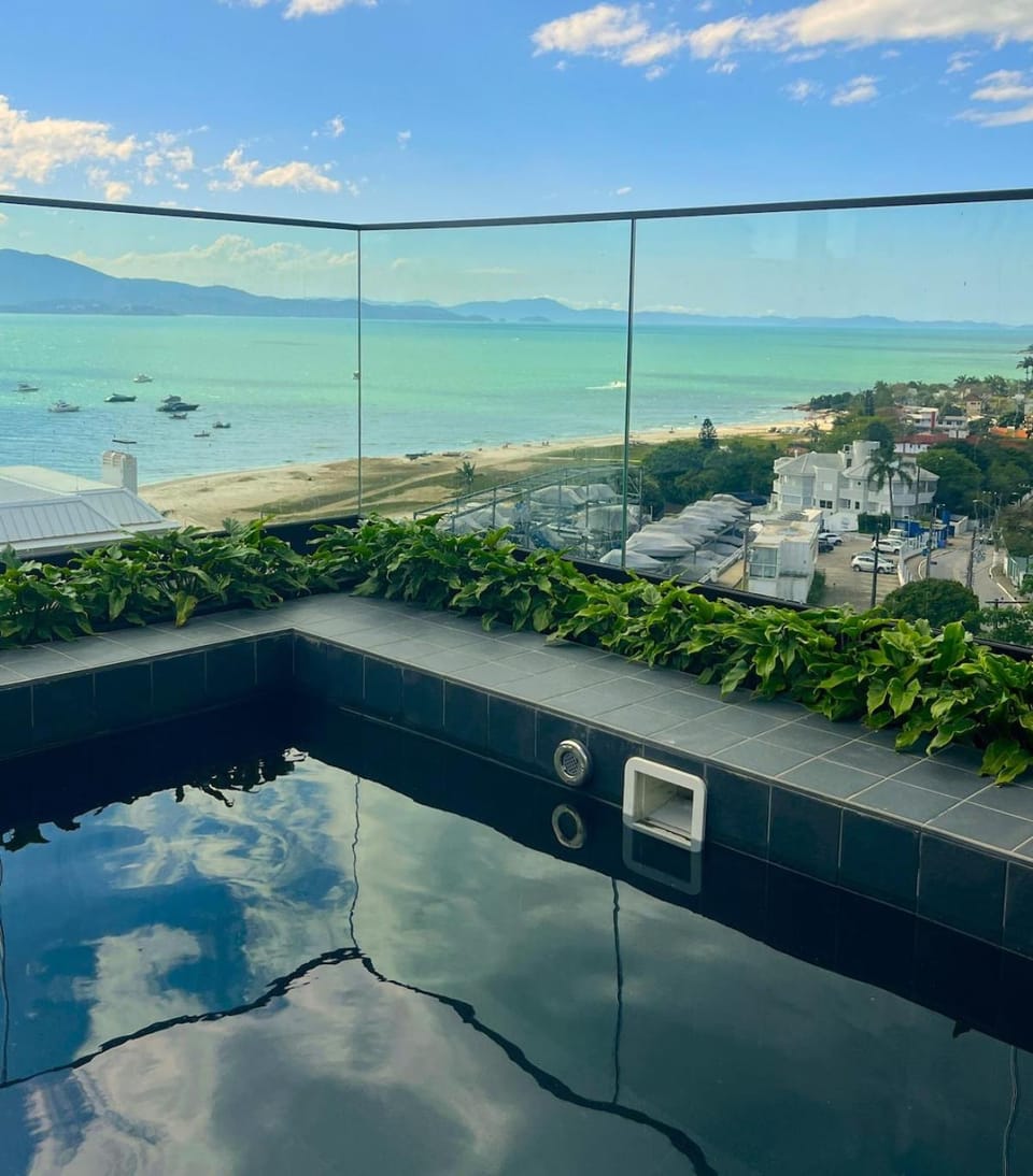 Timanfaya Jurerê - Garden View Apartment in Florianopolis