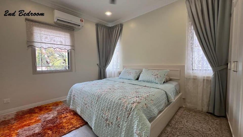 Kemensah Cottage Homestay with Swim pool House in Hulu Langat