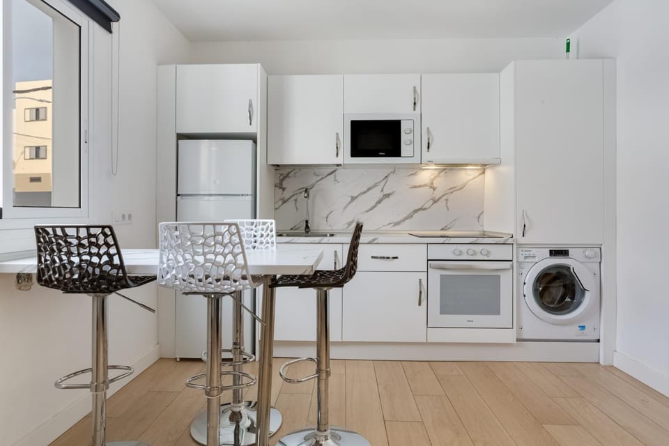Kitchen or kitchenette, Living room