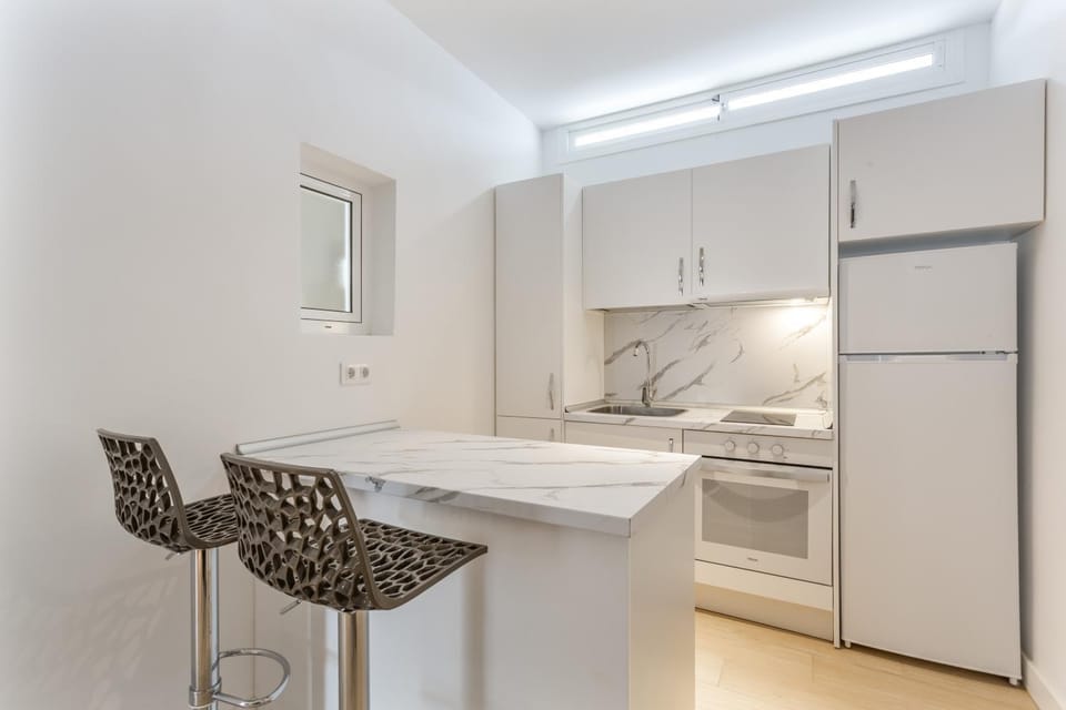 Kitchen or kitchenette, Living room