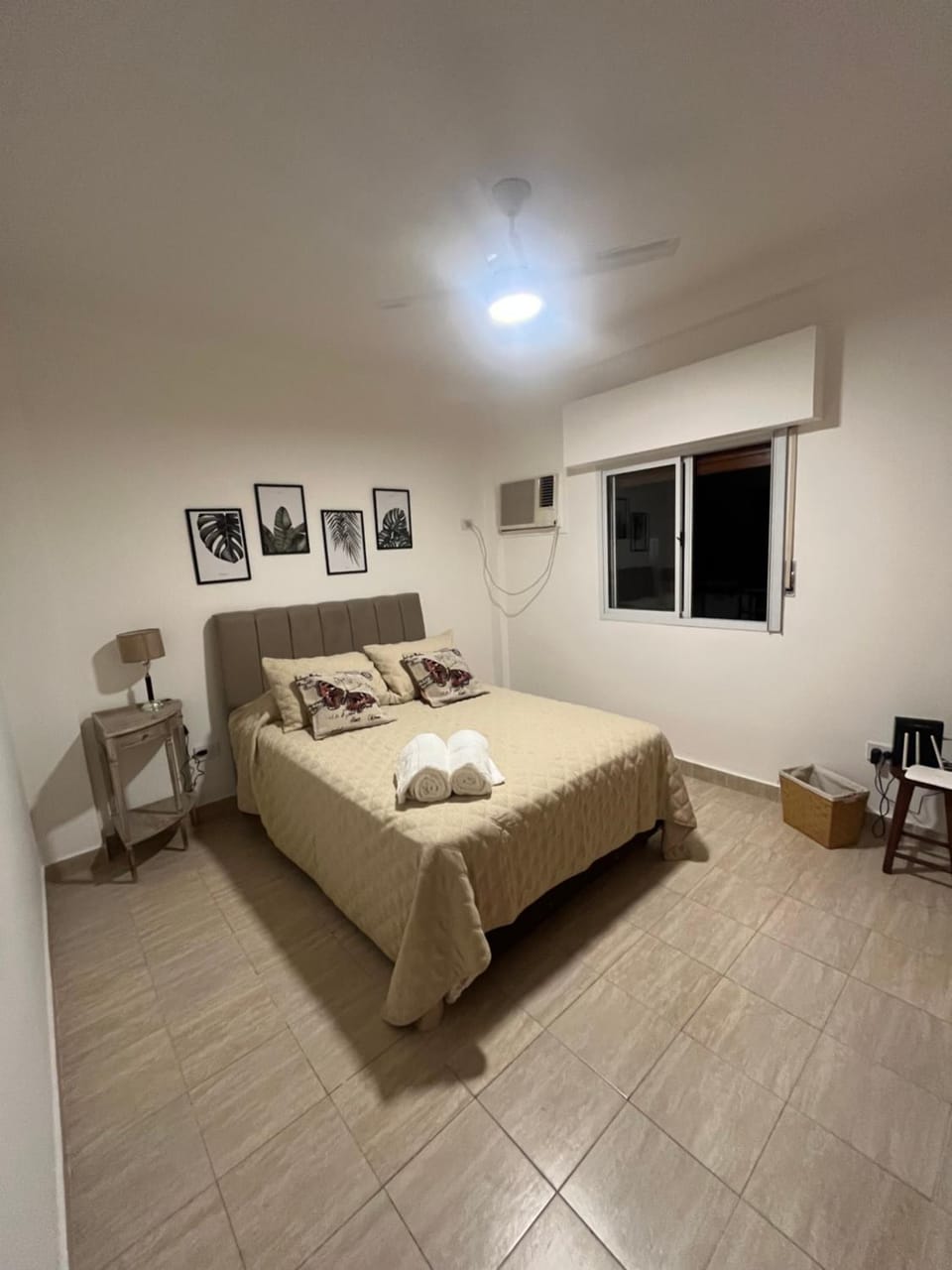 cerca de costa y centro con cochera Apartment in Corrientes