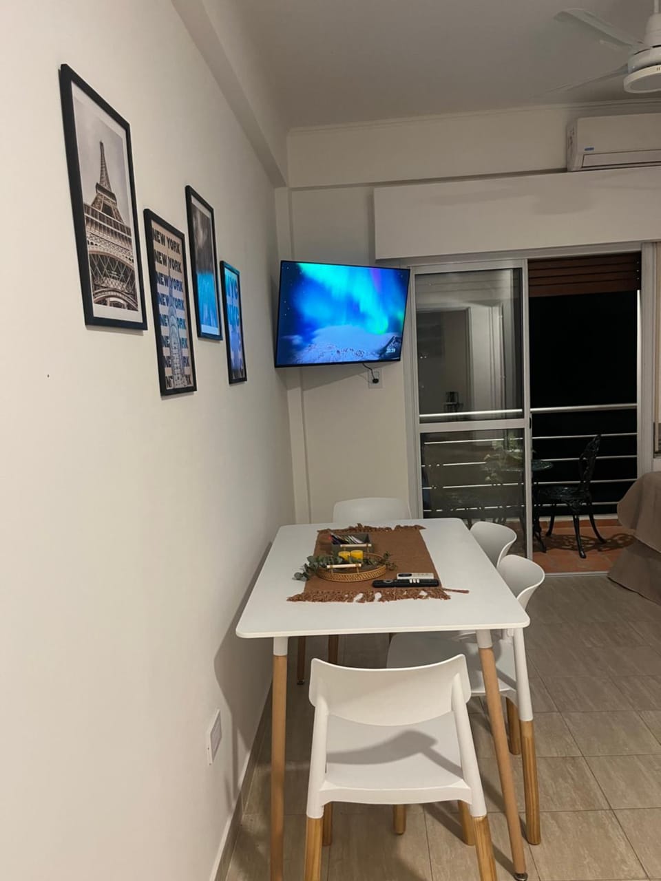 cerca de costa y centro con cochera Apartment in Corrientes