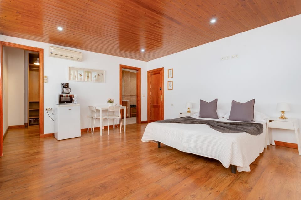 Living room, Bedroom