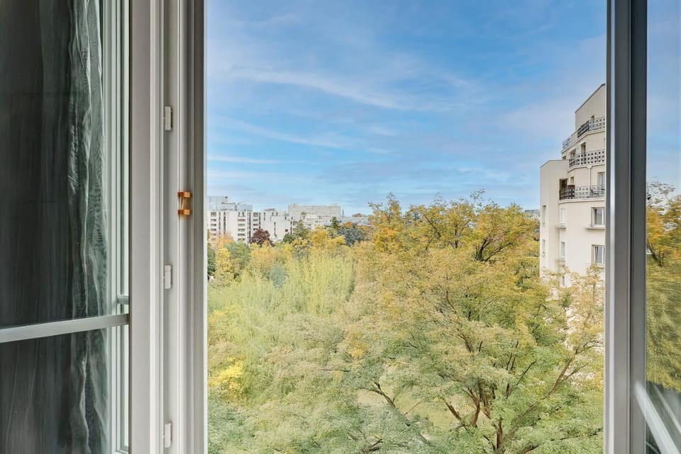 Appartement de 3 chambres avec Balcon à proximité de l'Arc de triomphe Apartment in Levallois-Perret