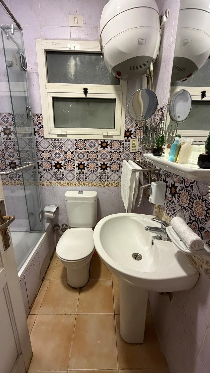 Shower, Toilet, Bathroom, bidet