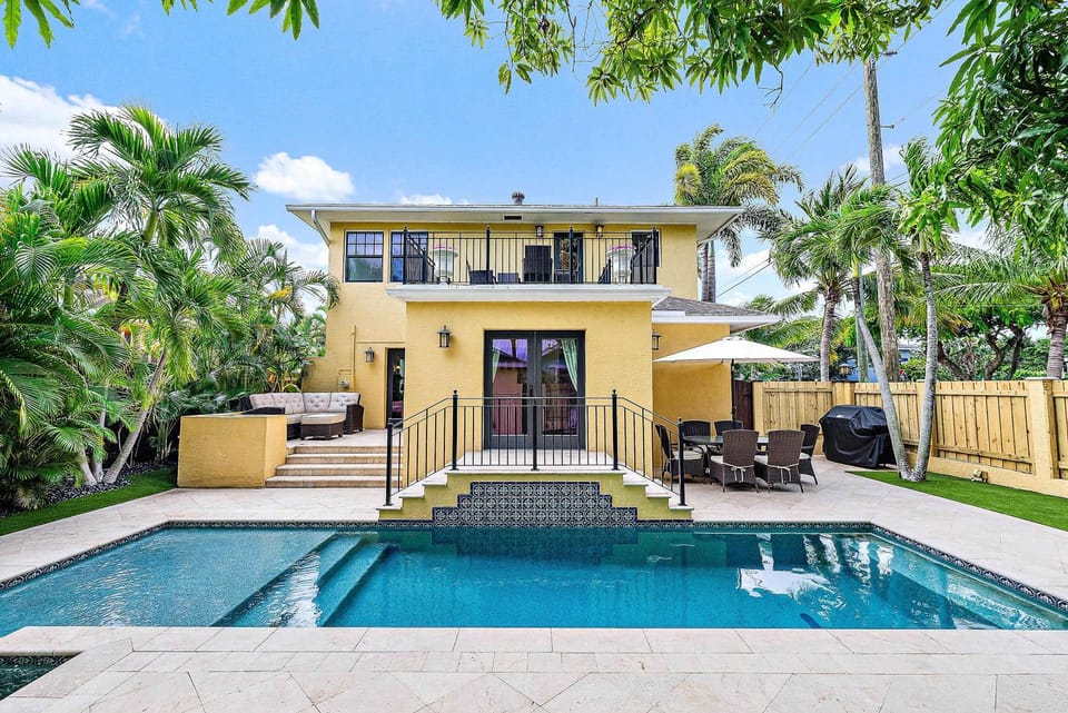Palm Haven - Tropical Chic Home with Pool in Grandview Heights House in West Palm Beach
