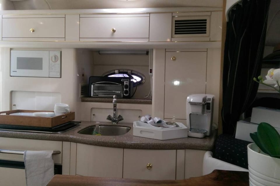 Bobs Yer Uncle in Port Dalhousie House in Saint Catharines