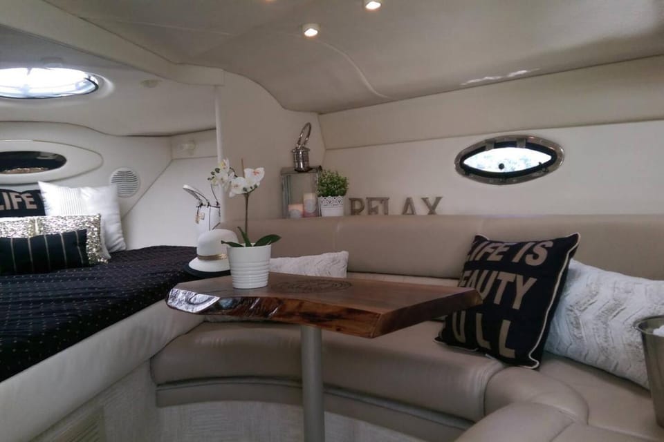 Bobs Yer Uncle in Port Dalhousie House in Saint Catharines