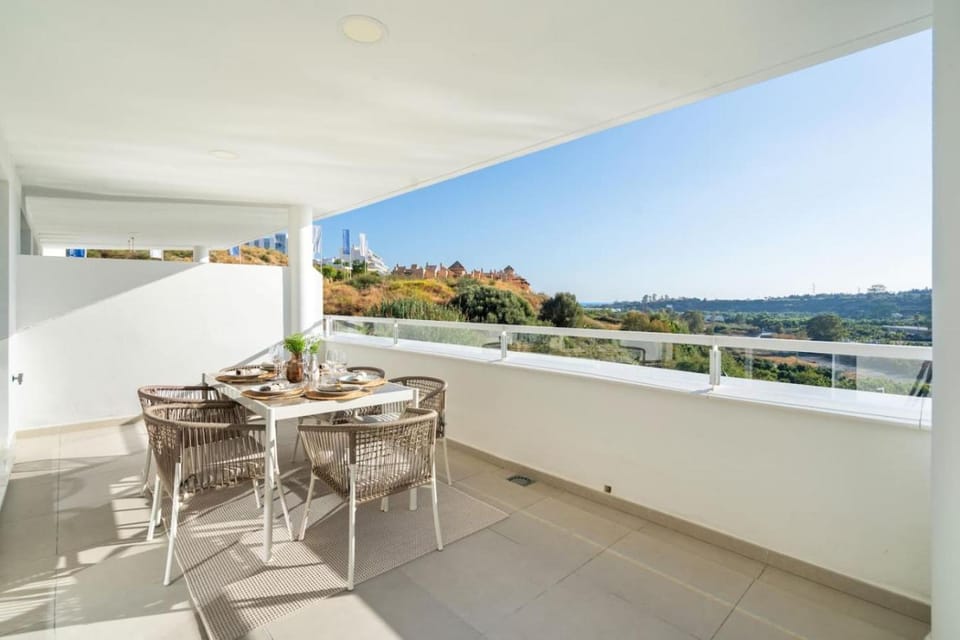 Day, Natural landscape, View (from property/room), Balcony/Terrace, Balcony/Terrace, Dining area