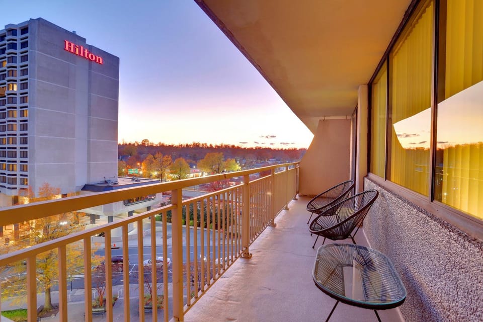 View (from property/room), Balcony/Terrace, Seating area