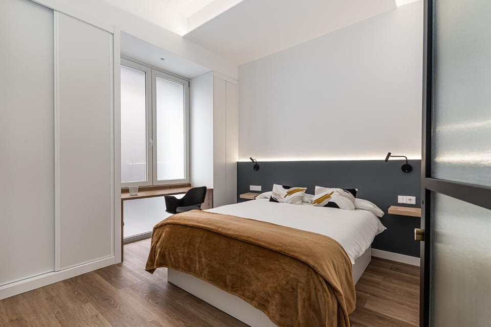 Bed, Bedroom
