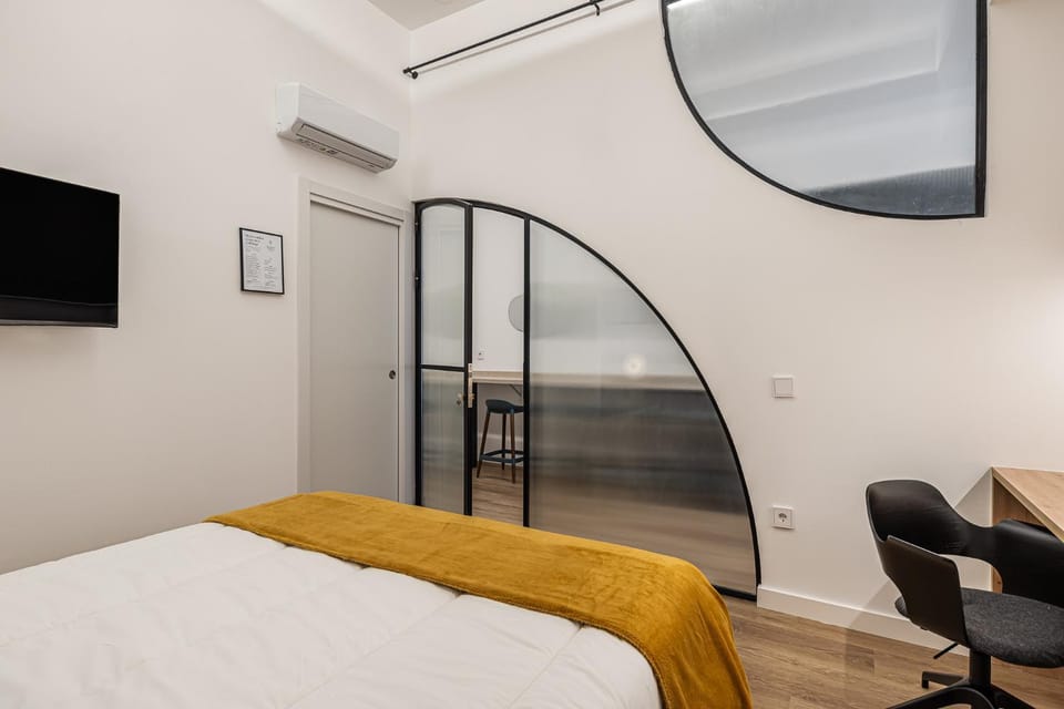 Bed, Bedroom