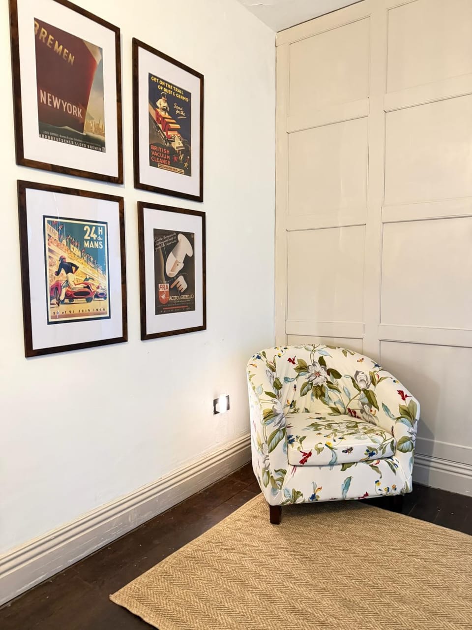 Decorative detail, Seating area