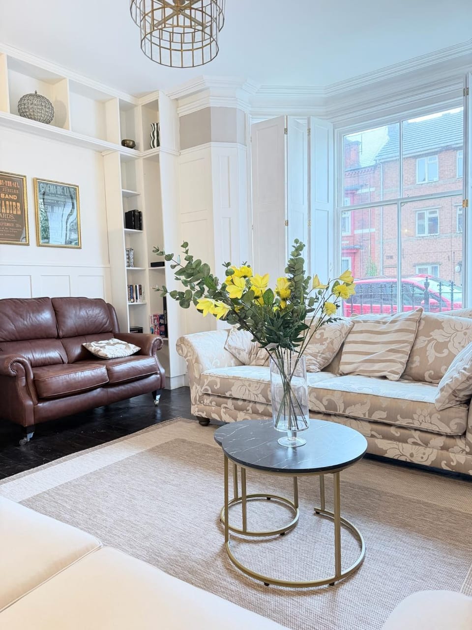 Living room, Seating area