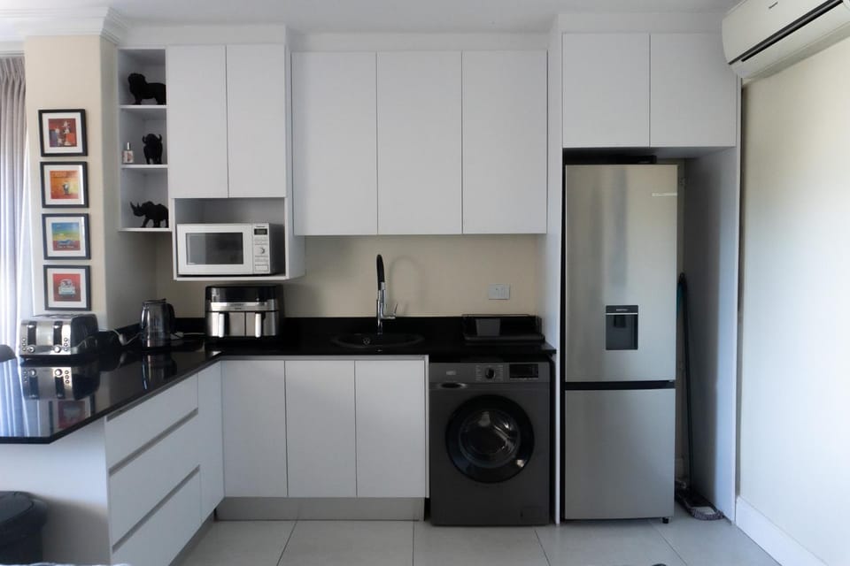 Kitchen or kitchenette, toaster