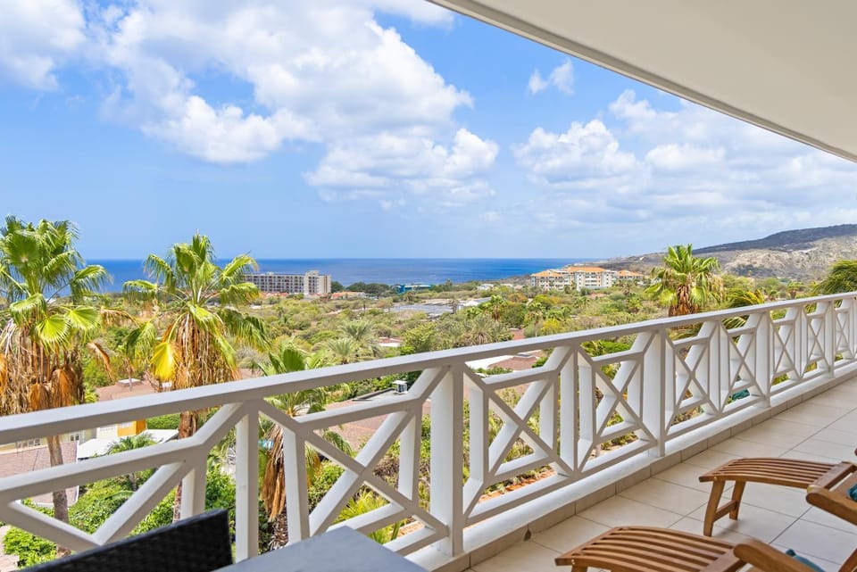 Casa Caribe, La Vista Resort Piscadera, With Sea View Apartment in Willemstad