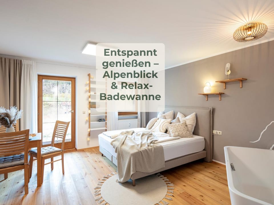 Living room, Photo of the whole room, Bedroom, room service, room service