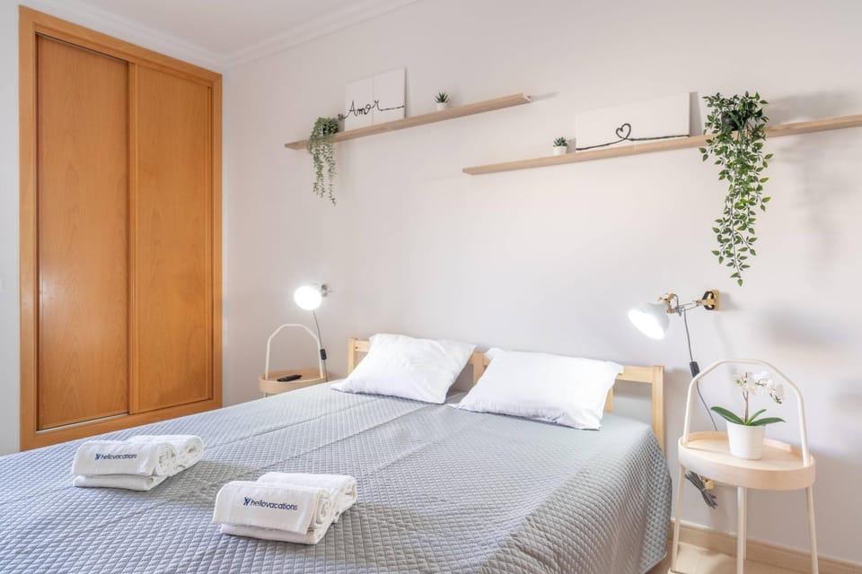Bedroom, wardrobe