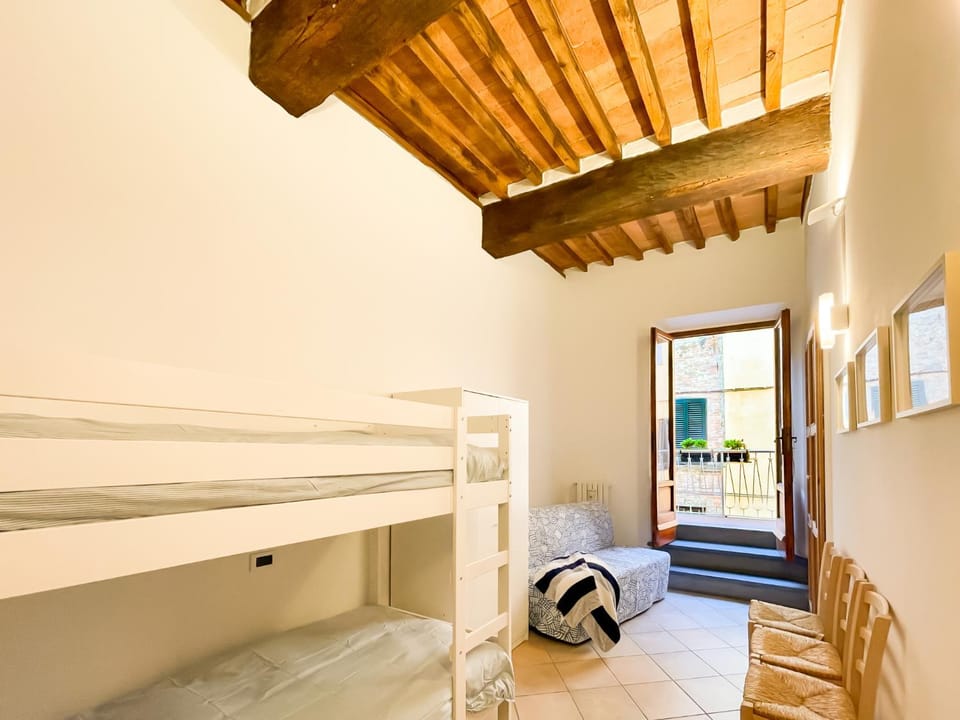 Bed, Balcony/Terrace, Bedroom, bunk bed