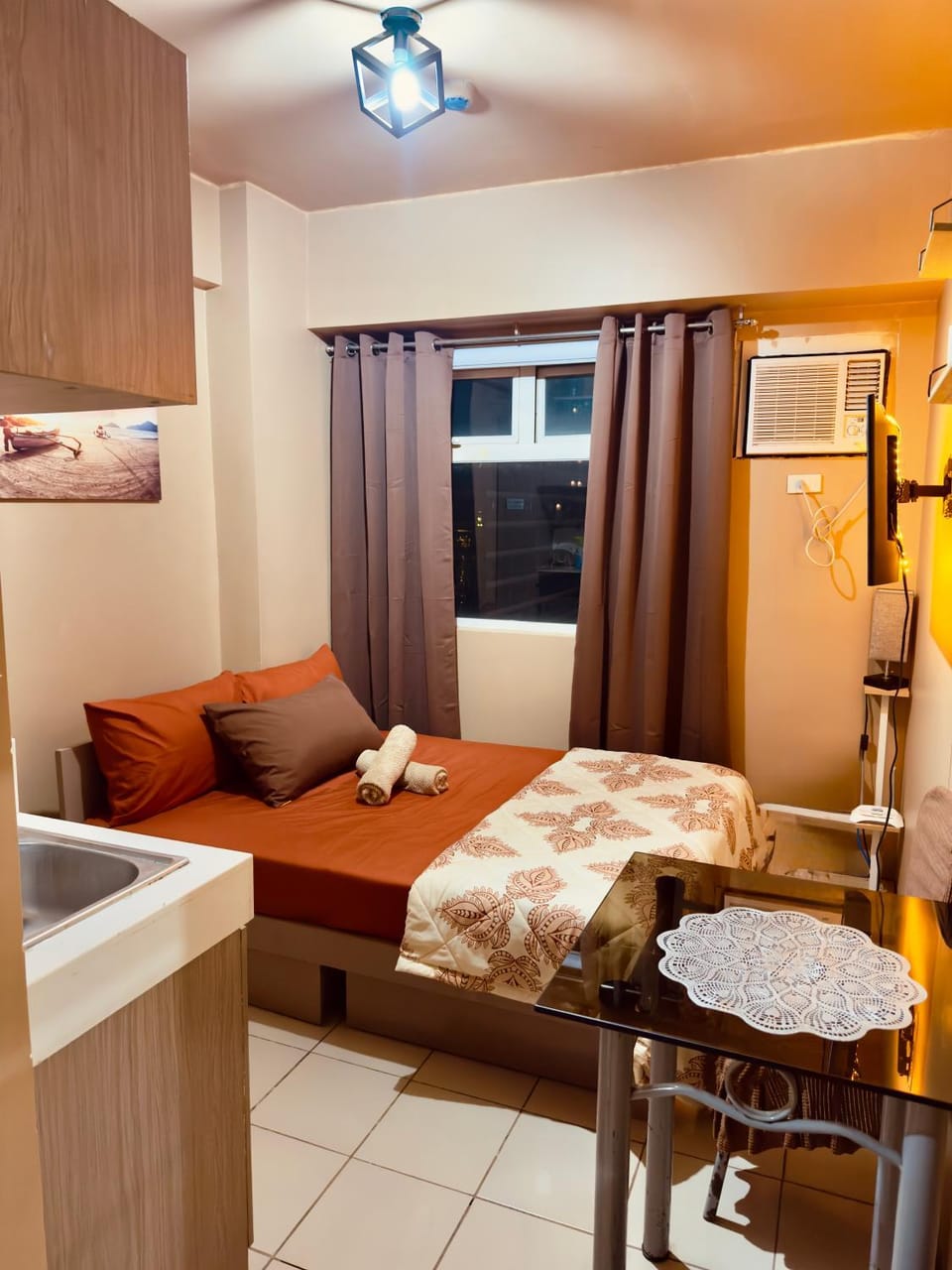 Bed, Bedroom, air conditioner