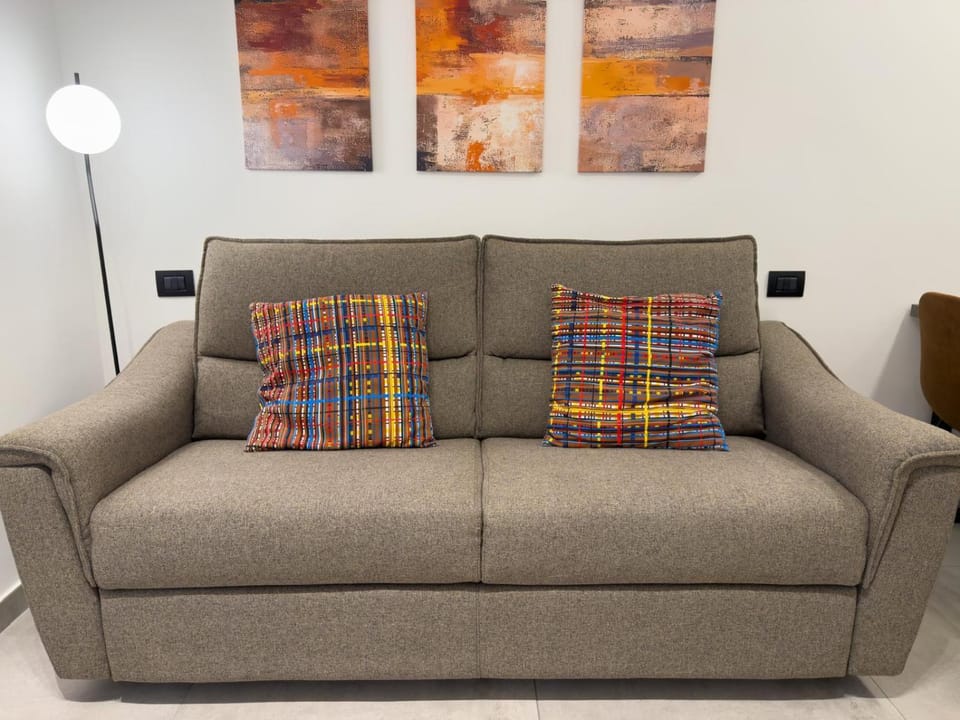 Bed, Living room, Seating area