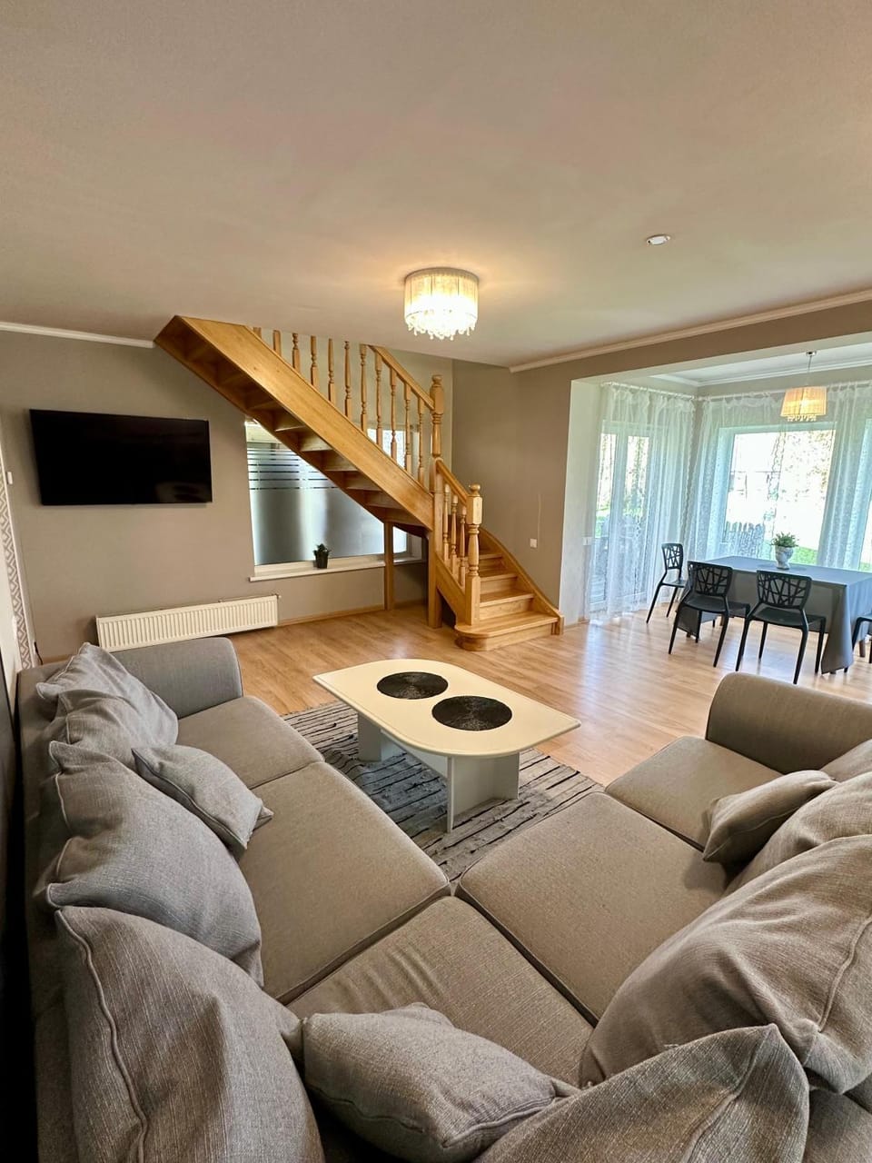 TV and multimedia, Living room, Seating area