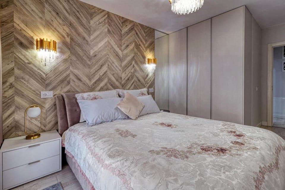 Urban Elegance - 2bd Modern Flat Apartment in Bucharest
