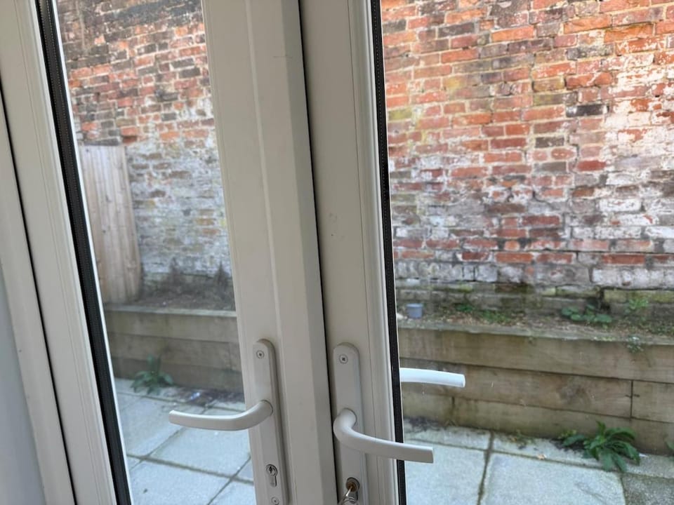 Spacious 1 Bedroom apartment in Maidstone Town Apartment in Maidstone