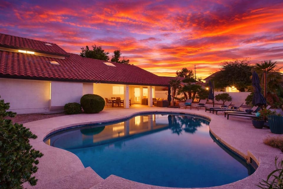 Cactus Relactus-Heated Pool Avail-North Scottsdale House in Scottsdale