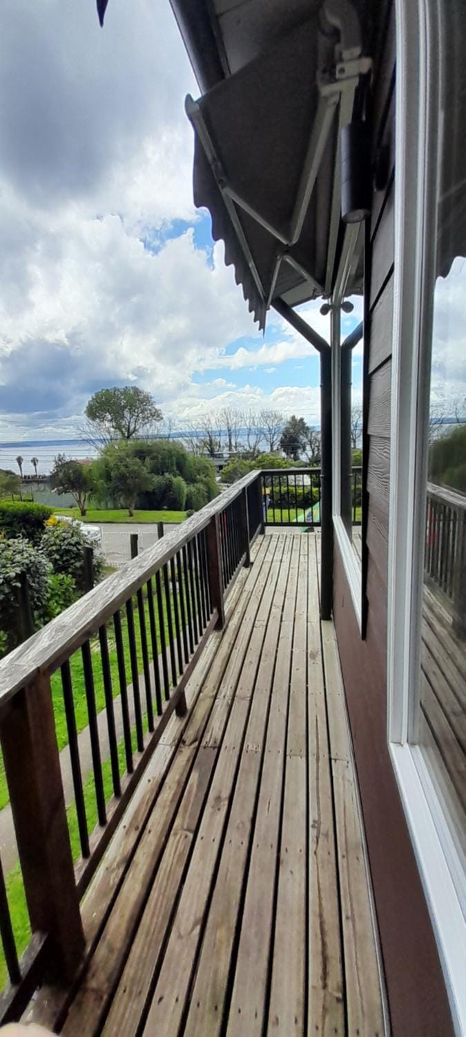 Property building, Natural landscape, Balcony/Terrace