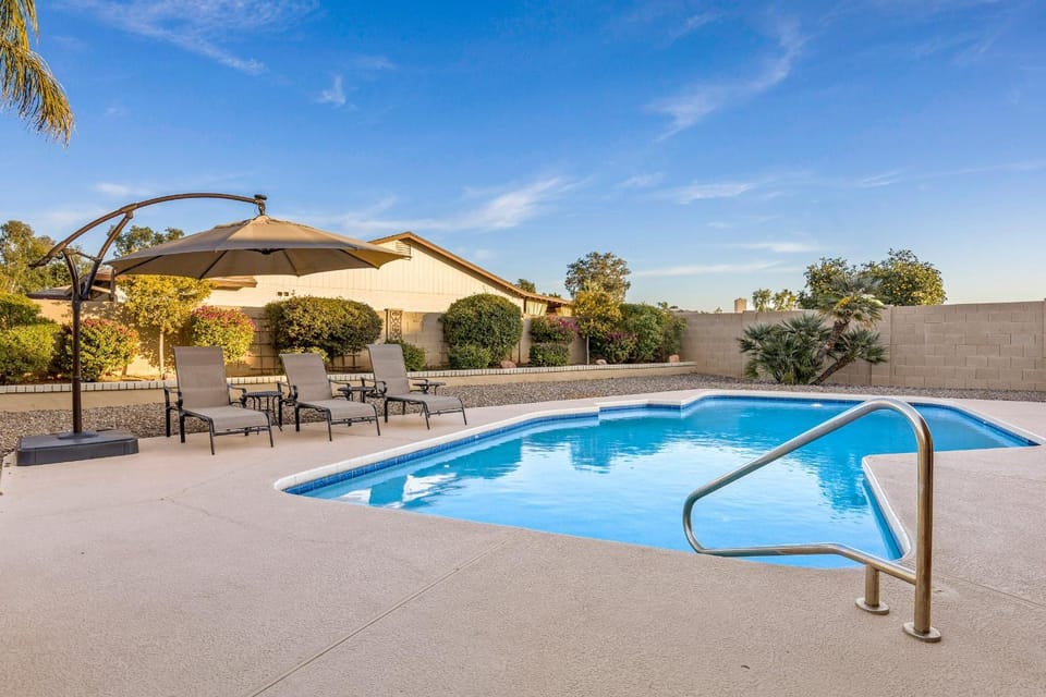 Sonoran Serenity l Heated Pool l Games l BBQ House in Phoenix