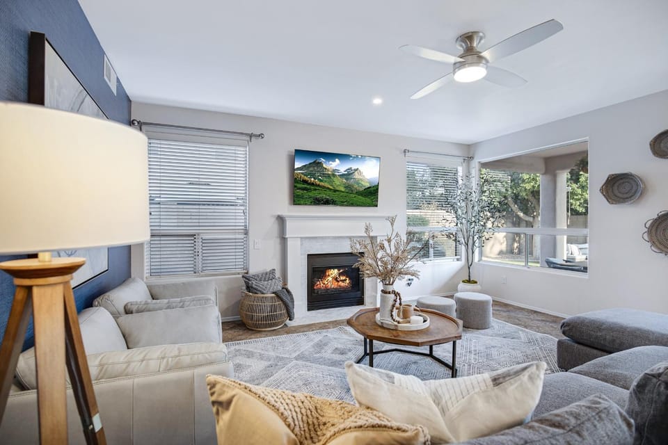 Sweet Escape l Heated Pool l Luxury Living House in Phoenix