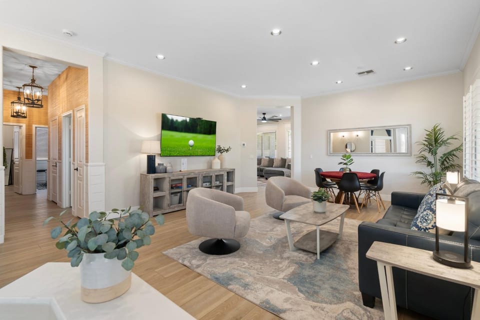 Bella Vista l Family Friendly Gilbert Escape House in Gilbert