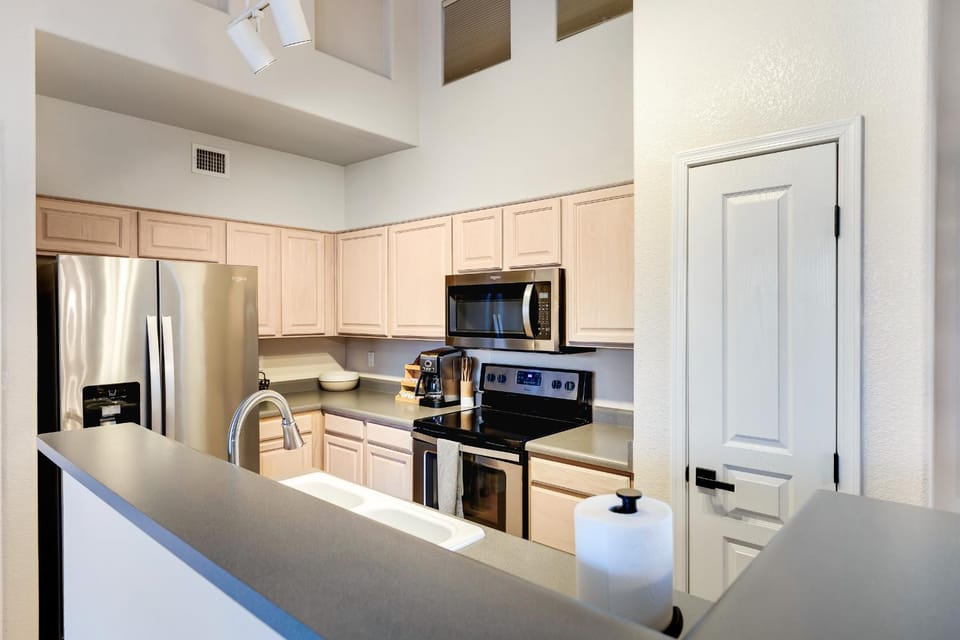 Kierland Greens l Gated Community l Pool l Hot Tub l Gym Apartment in Kierland