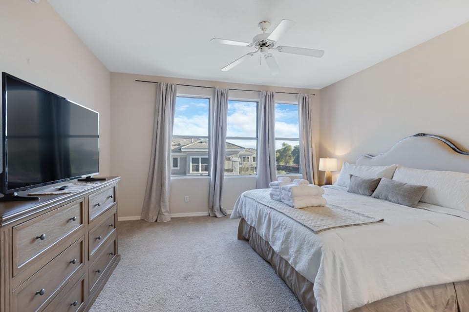 Kierland Greens l Gated Community l Pool l Hot Tub l Gym Apartment in Kierland