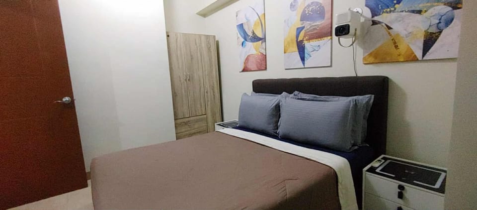 Manhattan plaza tower 1 with 1bedroom Apartment in Pasig