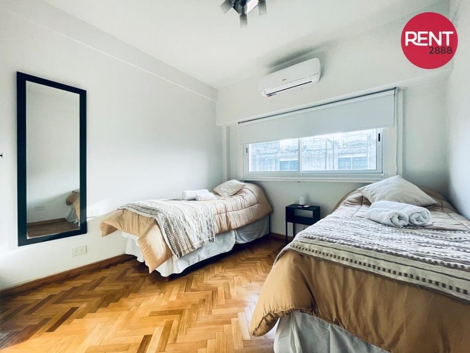 Rent Cerrito Apartment in Buenos Aires