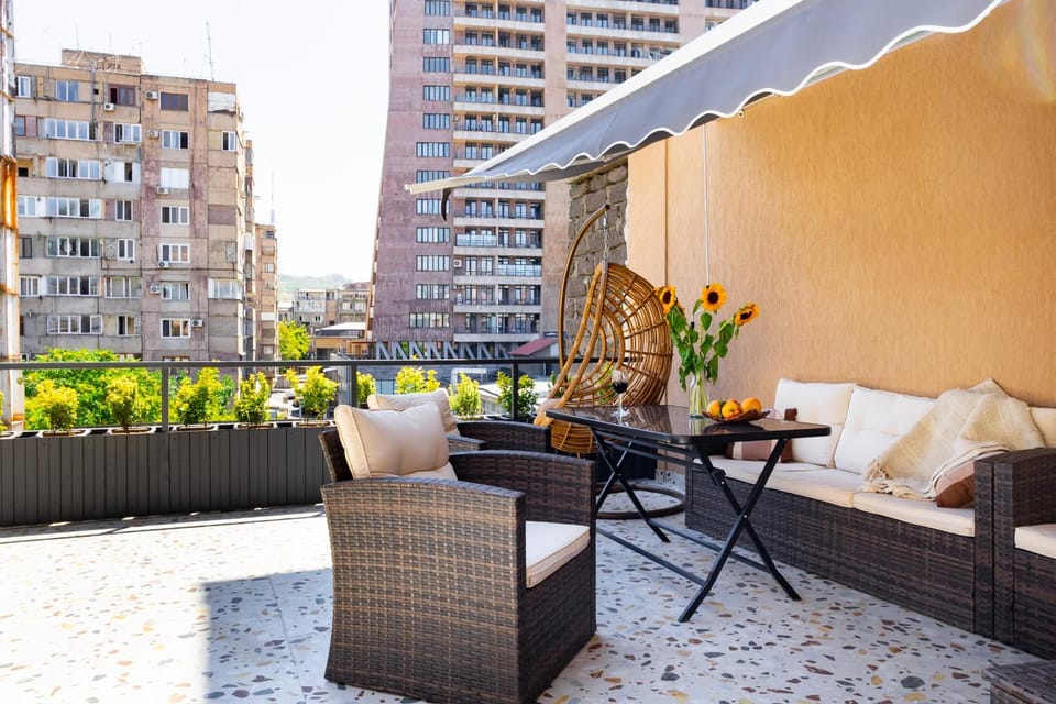 Patio, View (from property/room), Balcony/Terrace