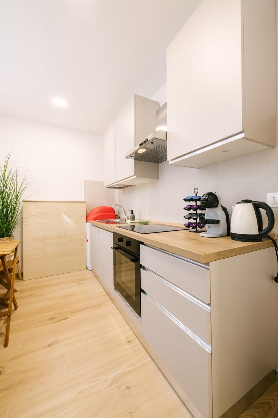 Coffee/tea facilities, Kitchen or kitchenette