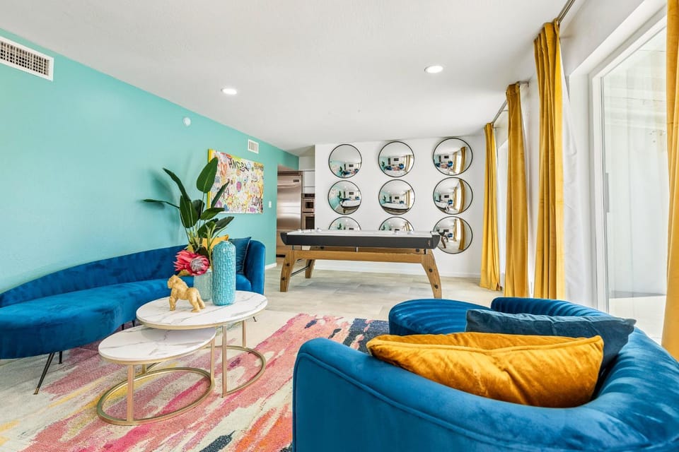 Modern Retreat Minutes from Shopping Dining & Golf House in Scottsdale