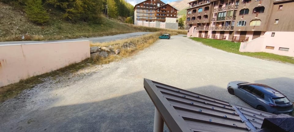 Street view, Parking