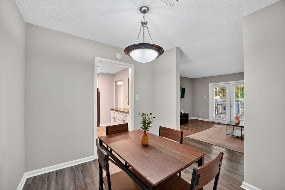 Spacious 2Bd2Bth Apt I Private Porch I Parking Apartment in Marietta