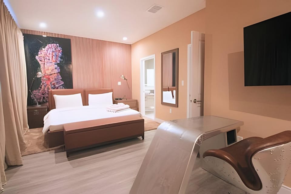 Bedroom