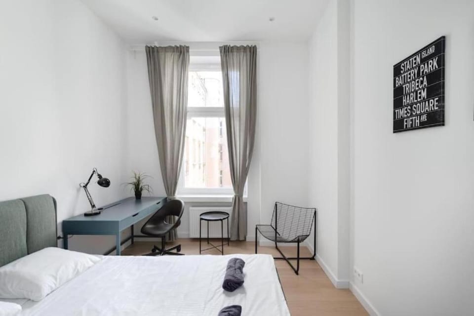 Seating area, Bedroom