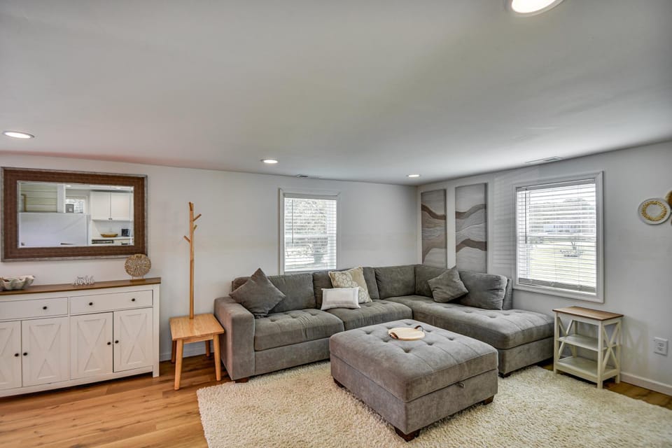 Beach Days & Dtwn Charm! Cape Charles Cottage House in Virginia
