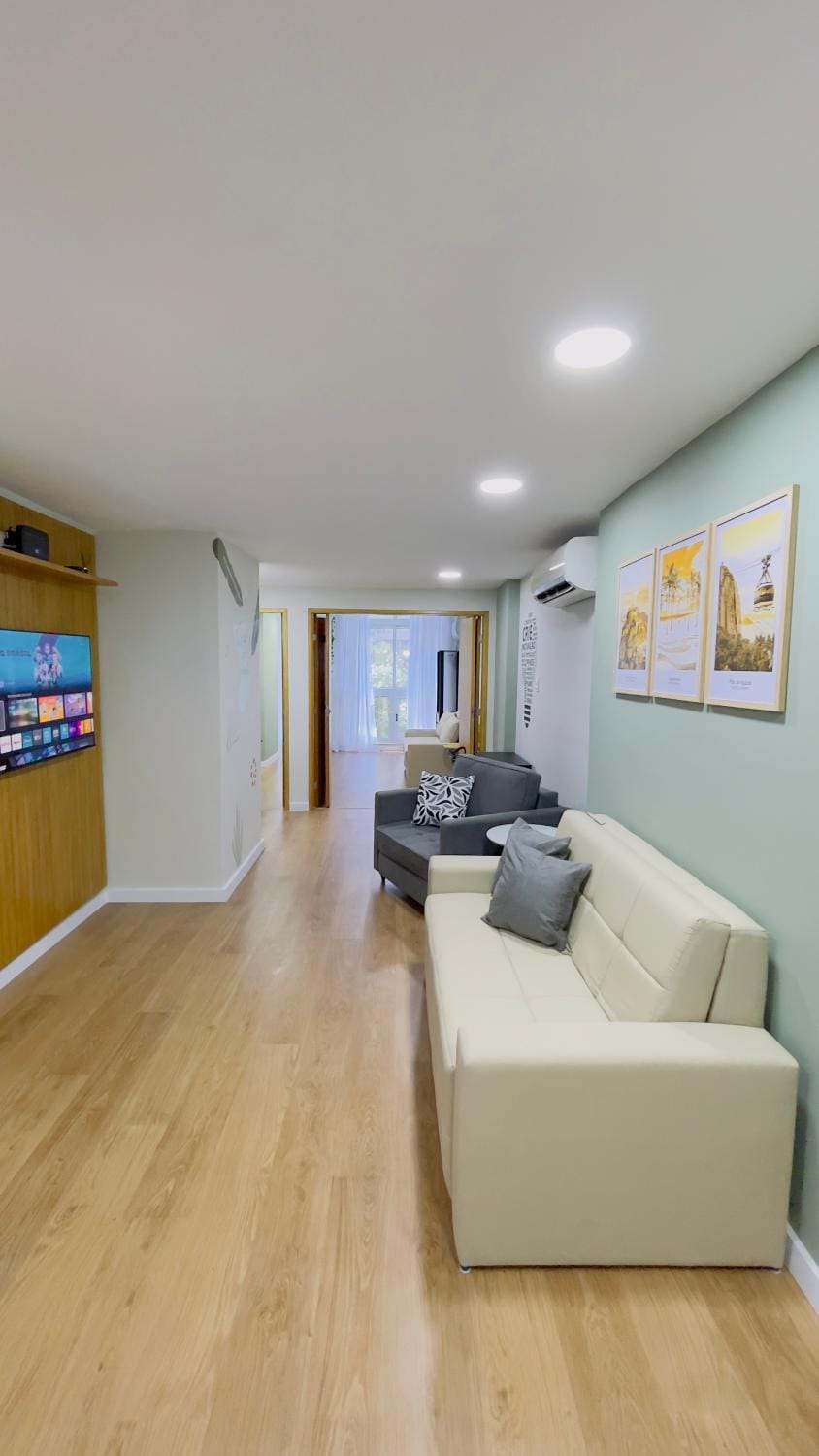 Communal lounge/ TV room, TV and multimedia, Living room
