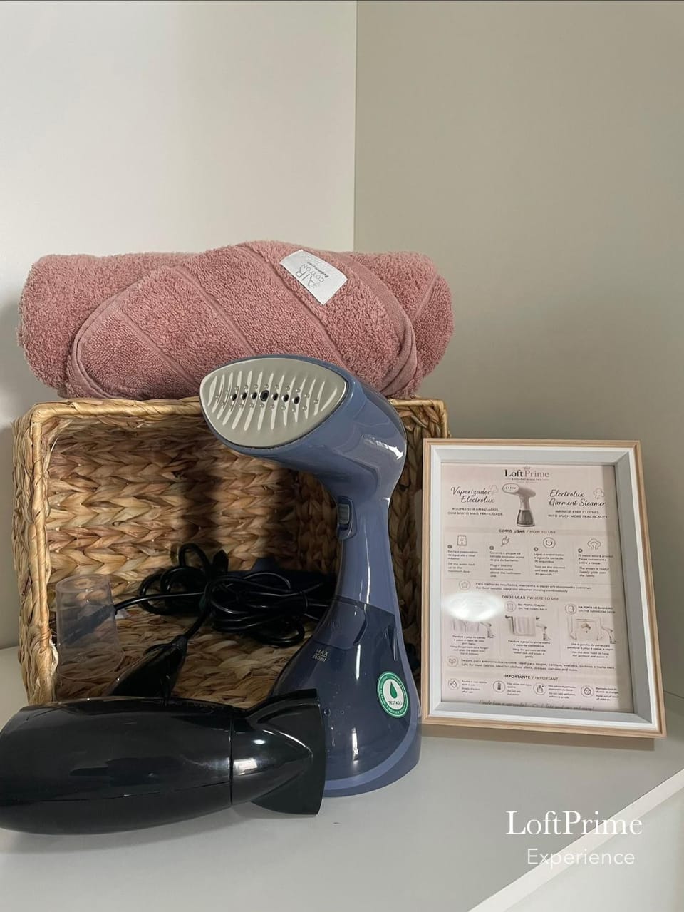flat iron, hair dryier